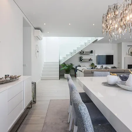 Moroz - By Bedzy Villa